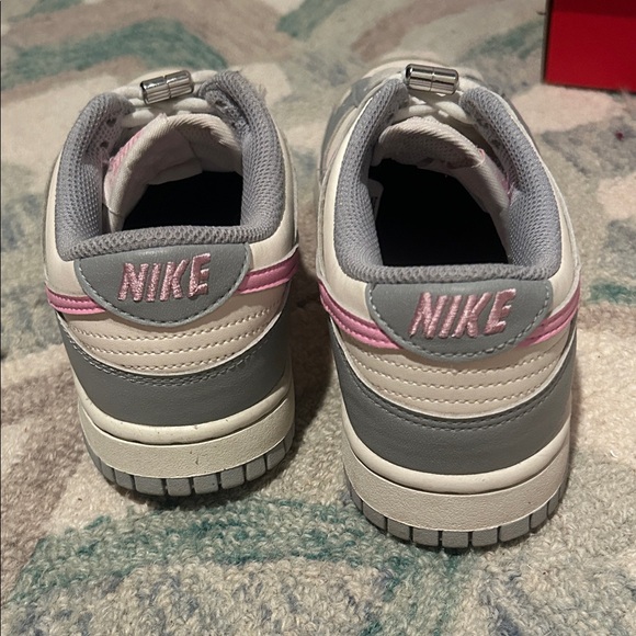 Nike Dunk Low in Cream, Gray, and Pink size 7.5 with box Air Force ones - Picture 4 of 7